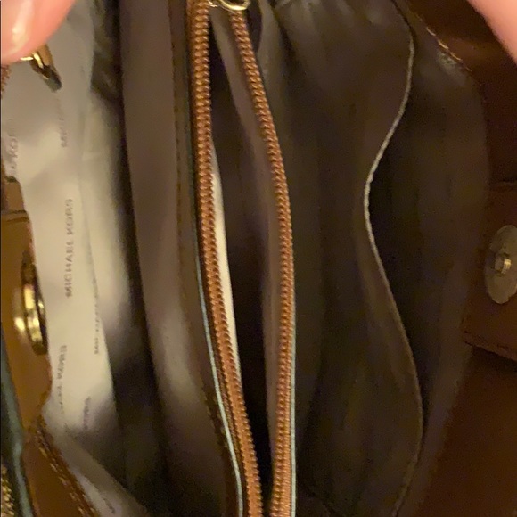 Small Michael Kors purse/ with tags (not attached) - Picture 6 of 8